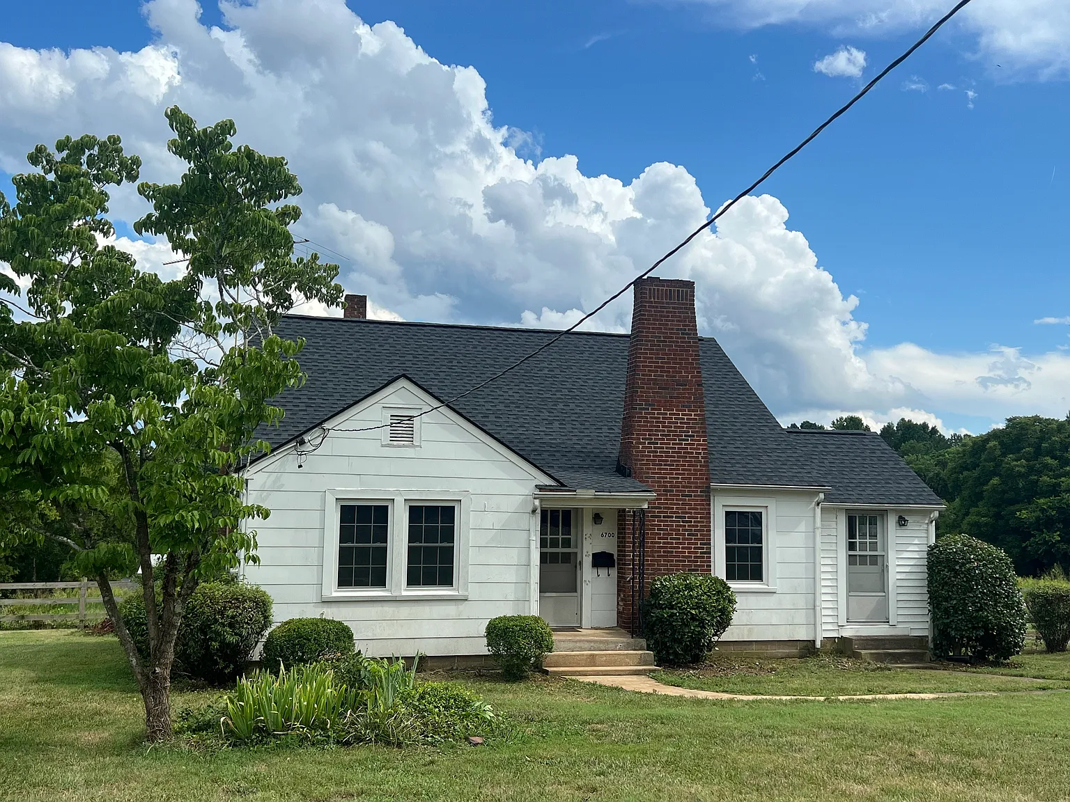 6700 Idols Rd — Photo 2