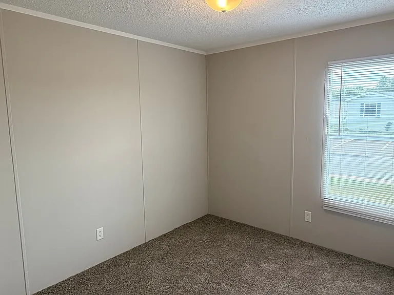 Westbridge Manor — Photo 71