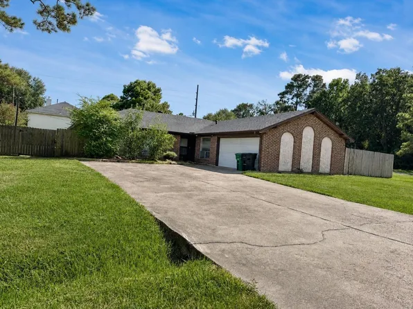 1747 Burning Tree Rd, Humble, TX 77339