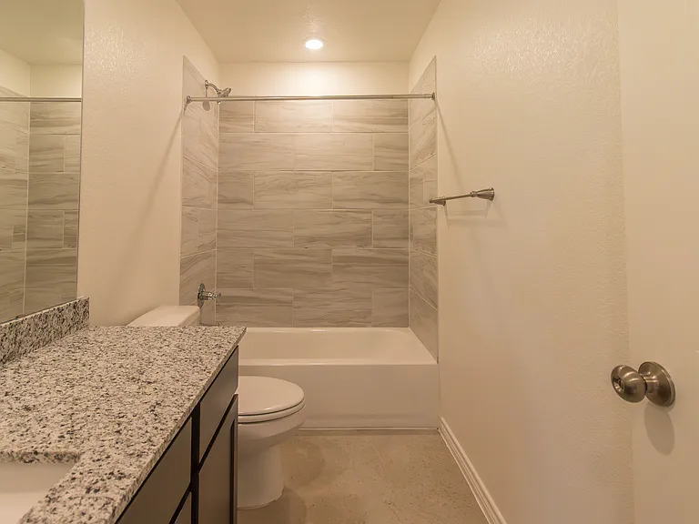1230 Lehmann Dr — Photo 18