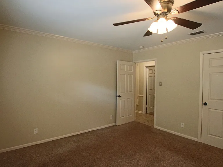 316 Clemson Dr — Photo 20