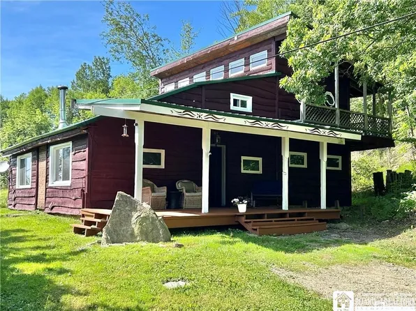 256 Bragg Rd, Frewsburg, NY 14738