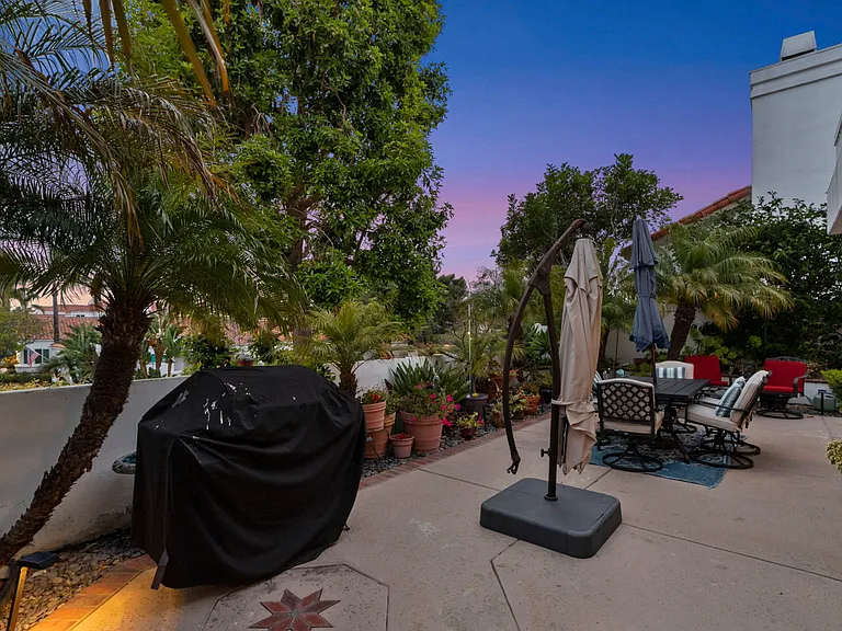 4947 Delos Way — Photo 49