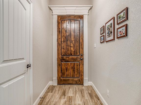 5th image of 9317 Apache Trl