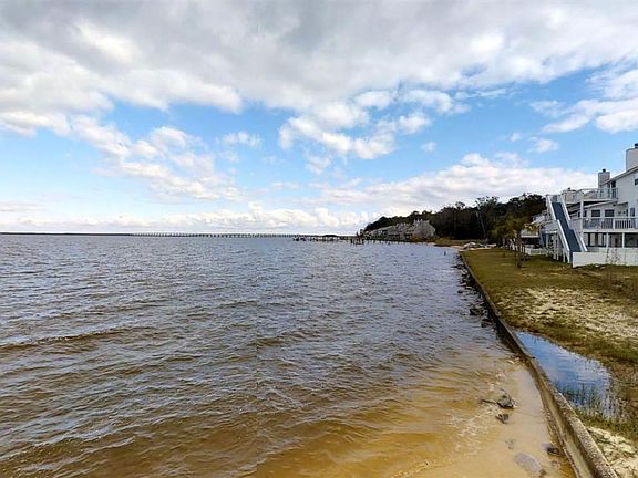 4th image of 102 Cypress Point E