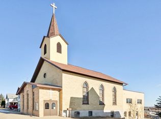 420 N Main St, Juneau, WI 53039