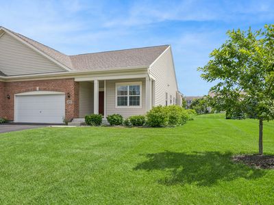 459 Fairlane Dr, Gilberts, IL, 60136