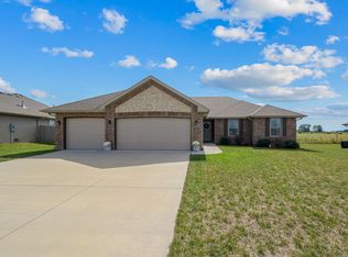 994 Capitol Hill Dr, Rogersville, MO 65742