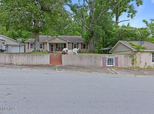 11 Dewitt St, Jacksonville, NC 28540
