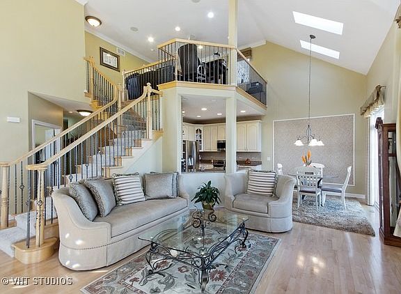 4th image of 11900 Holly Ct