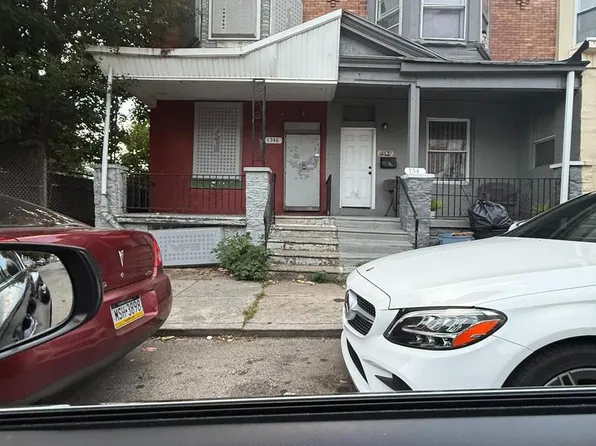 2124 S Shields St, Philadelphia, PA 19142