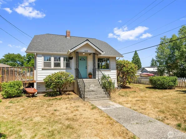 2119 Monroe Avenue, Everett, WA 98203