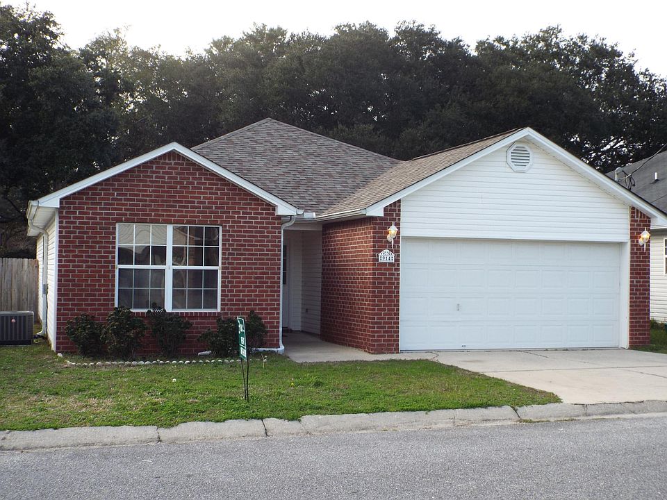 1st image of 914 Lauderhill Ln