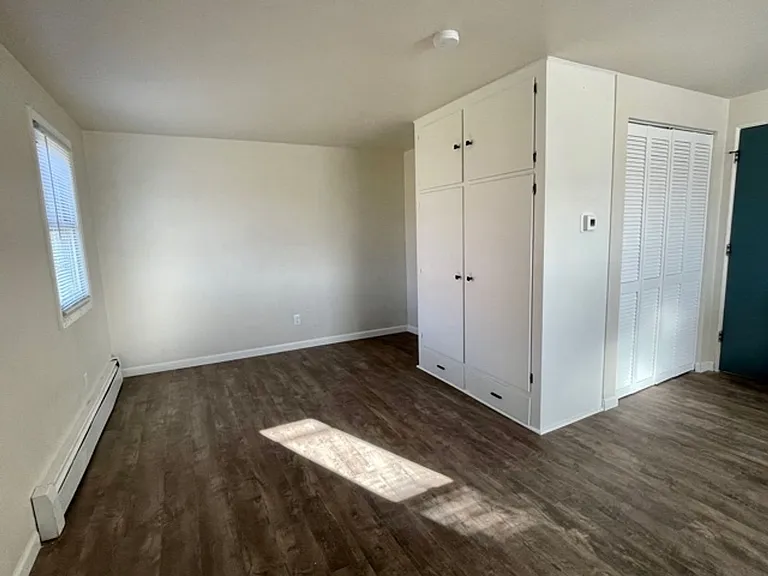 1220 Lore Ln — Photo 5