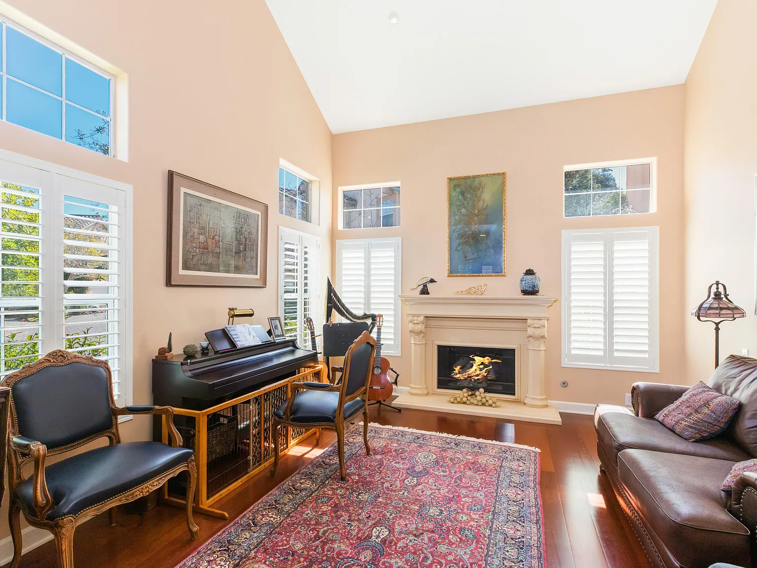3 bed, 2.5 bath, 1853 sqft, $6,200 — Photo 4
