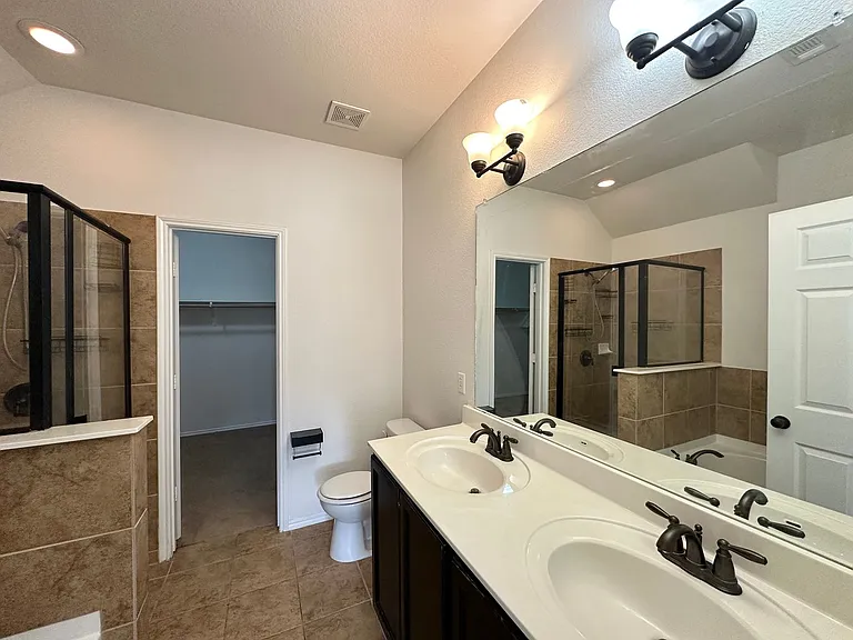 5304 Capricorn Loop — Photo 22