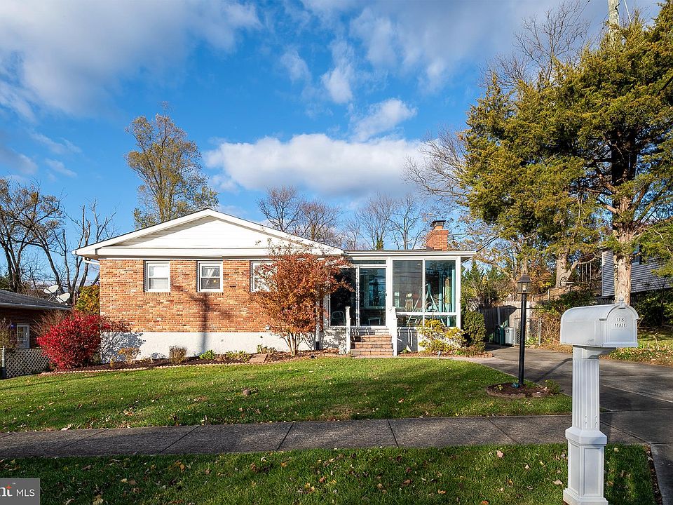 1st image of 2305 Rockwell Ave