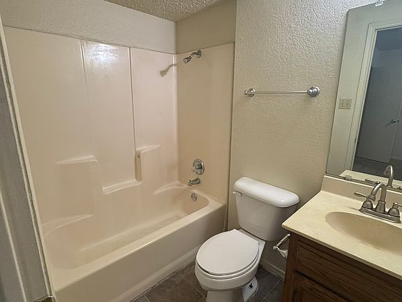 Right Bedroom Bathroom