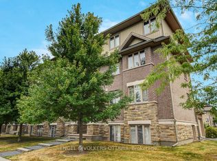 188 Hornchurch Ln #E, Ottawa, ON K2J2T3