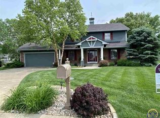 3714 SW Kings Forest Rd, Topeka, KS 66610