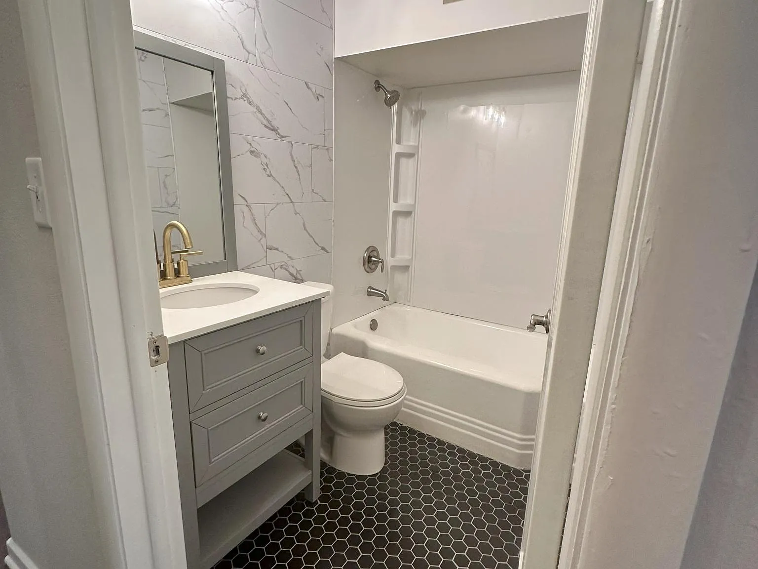 2 bed, 650 sqft, $1,500 — Photo 3