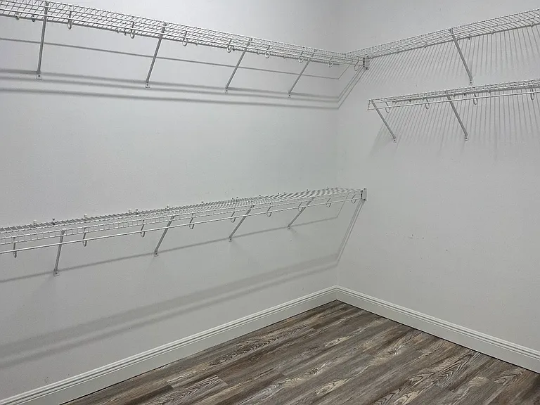 4034 Kats Ct — Photo 12
