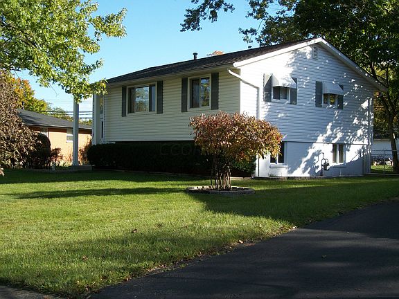 3rd image of 1427 Chelmsford Ct