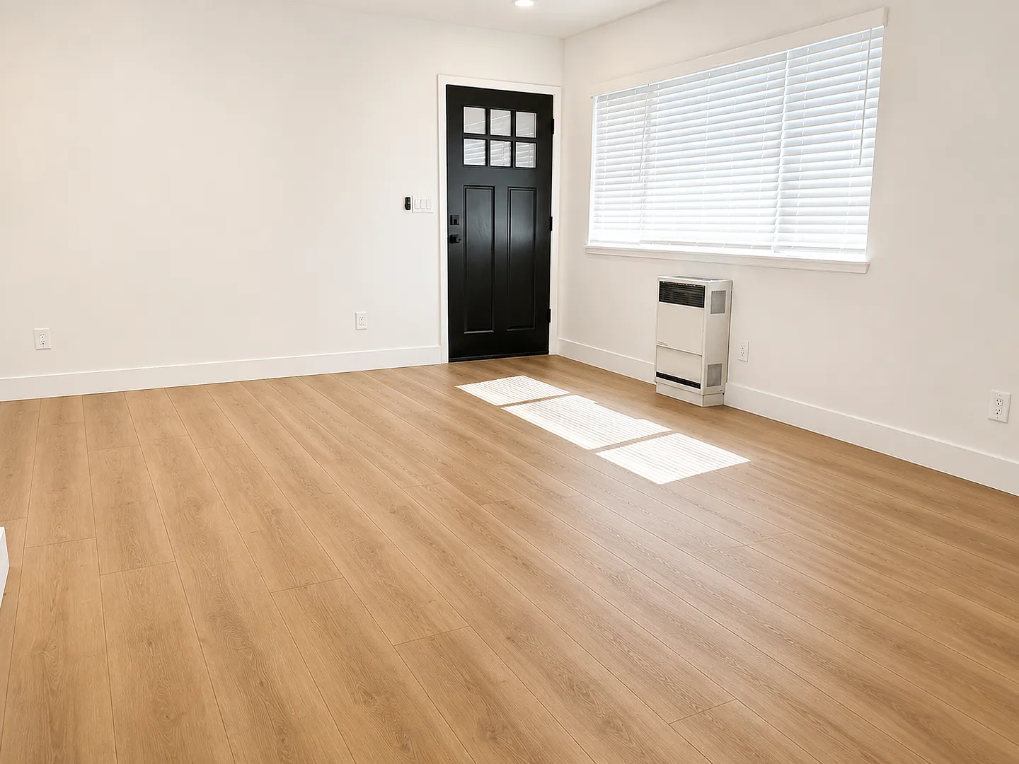 Modern Renovated Unit in Monterey Park — Photo 3