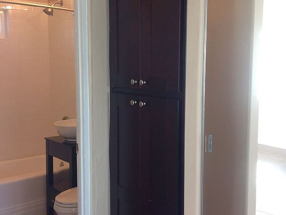 5th image of 3711 Wilson Ave #D
