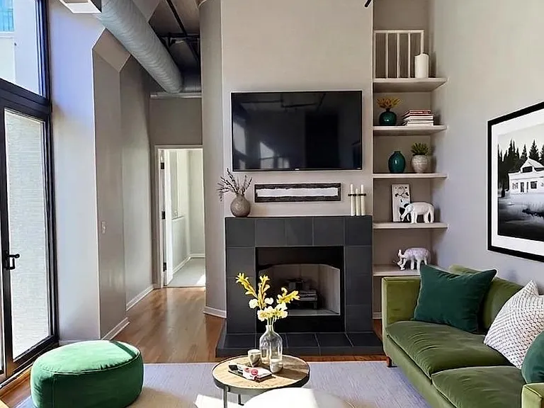 758 N Larrabee St #831 — Photo 3