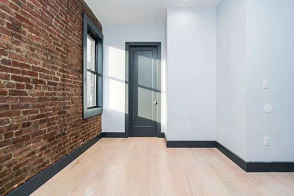 Rented by Nooklyn NYC LLC | media 7