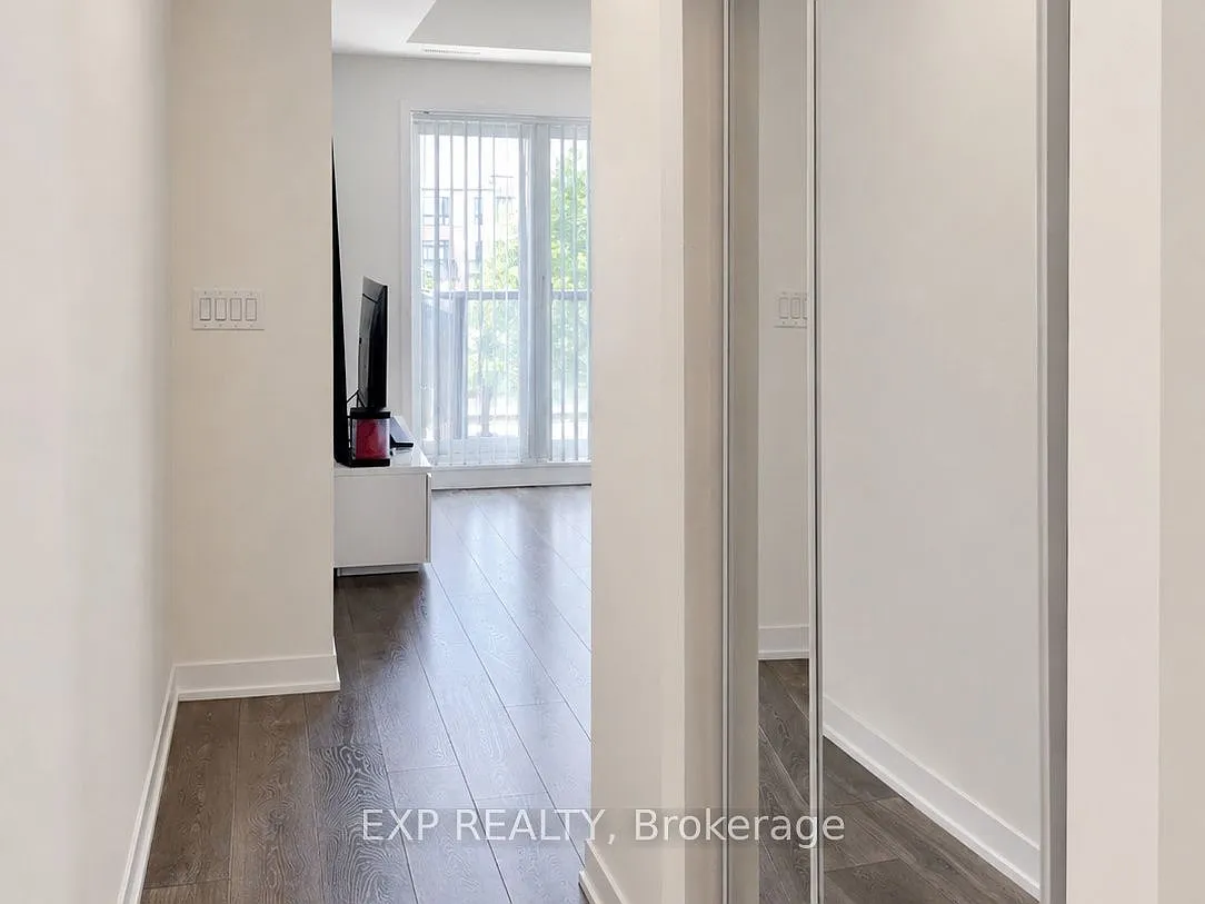 1 bed, $2,000 — Photo 2