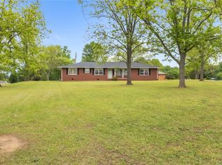 316 Rhodehaven Dr, Anderson, SC 29625