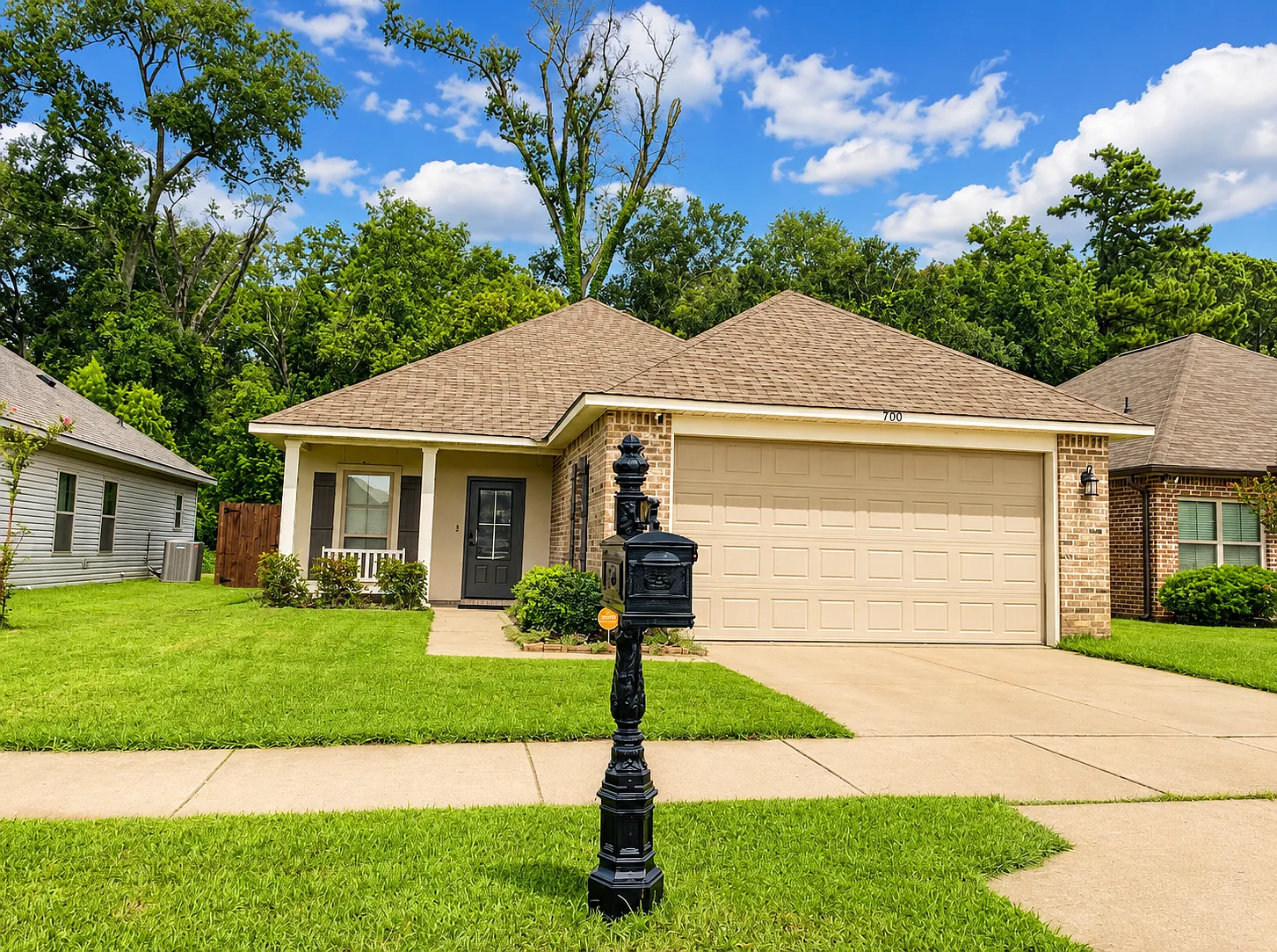 3 bed, 1550 sqft, $1,750 — Photo 1