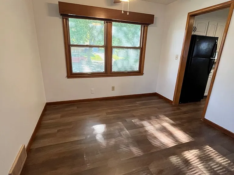 1411 S Willow Ave — Photo 6