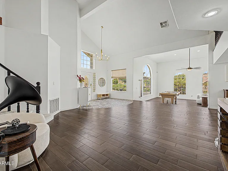 5773 W Shannon St — Photo 13