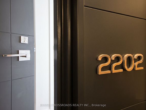 4th image of 89 Dunfield Ave Unit 2202
