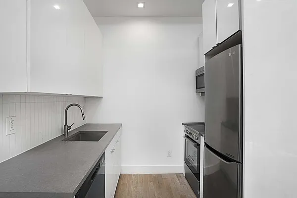 Rented by Nolita Group | media 16