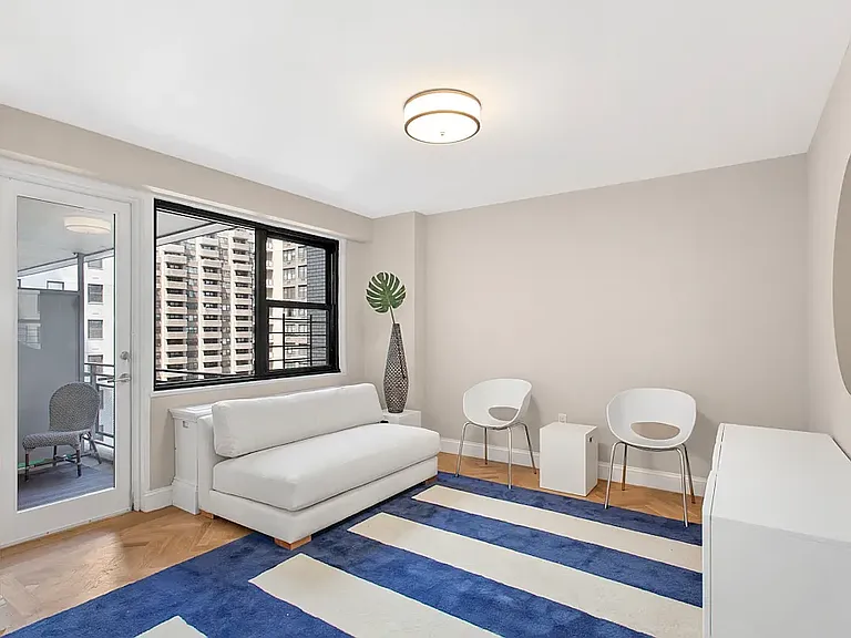 305 E 86th St #16JE — Photo 7