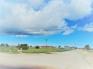 11272 Smoke Tree Rd, Hesperia, CA 92344