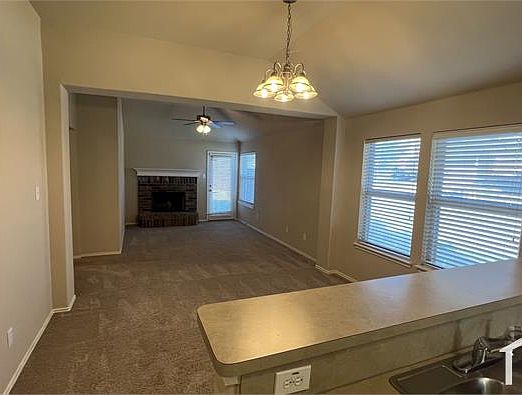 5th image of 2200 Preston Ln