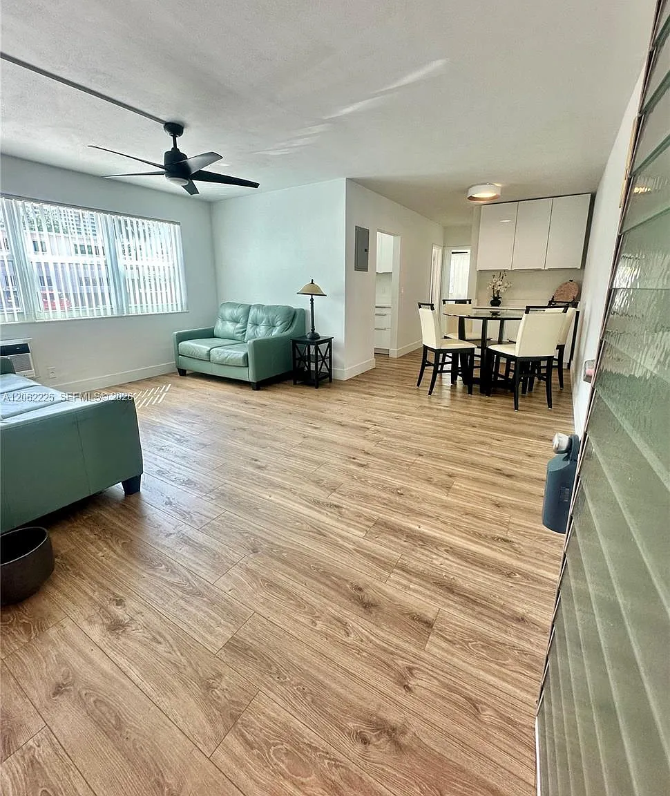 Beach Shore Apts Co-Op — Photo 1