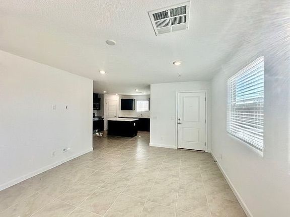 3rd image of 3533 Grecian Queen Ave