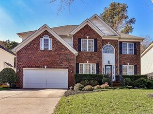 9922 Corrystone Dr, Charlotte, NC 28277