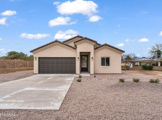 1570 N Via Santa Rosa, Green Valley, AZ 85614