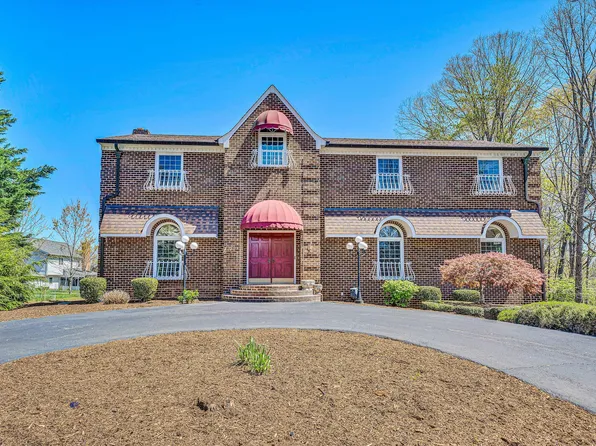 1710 Dawn Ln SW, Roanoke, VA 24018