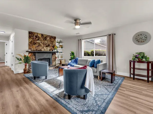 1818 Del Mar Ave, Redding, CA 96003