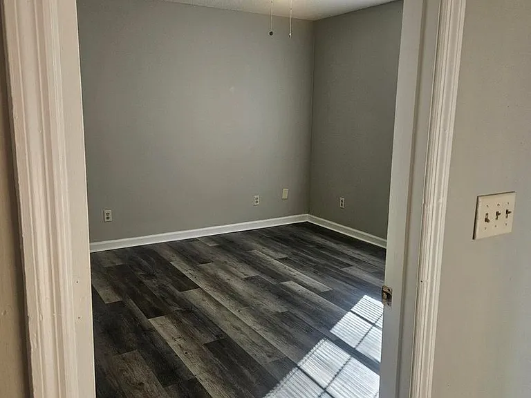 Windgate Apartments — Photo 14