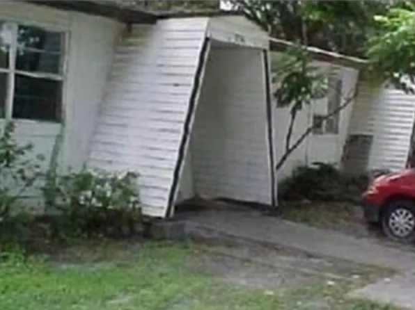 22 2nd St SW, Fort Meade, FL 33841