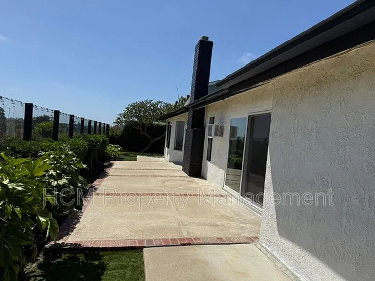 3009 Calle Juarez — Photo 35